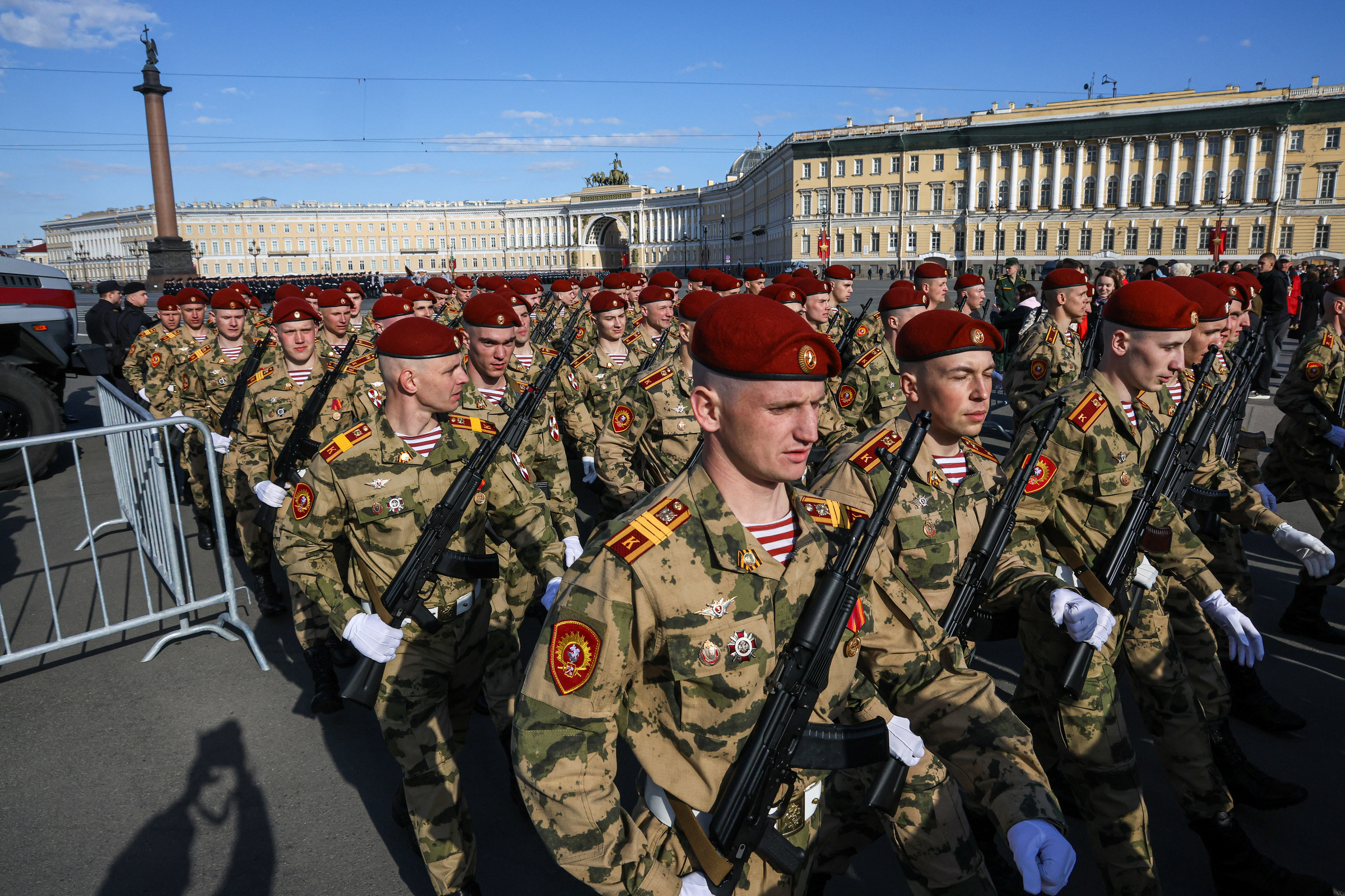 Парада Победы 9 мая не будет в трети столиц регионов. Еще в более чем 40% административных центров они пройдут без военной техники